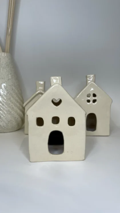 Casita Navideña Ceramica esmaltada chica