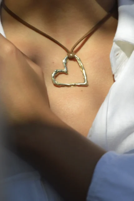 Corazón Vacio Bronce